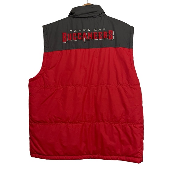 NFL Tampa Bay Buccaneers Reversible Zip Up Puffer Vest Red Gray Mens 2XL - Picture 3 of 9